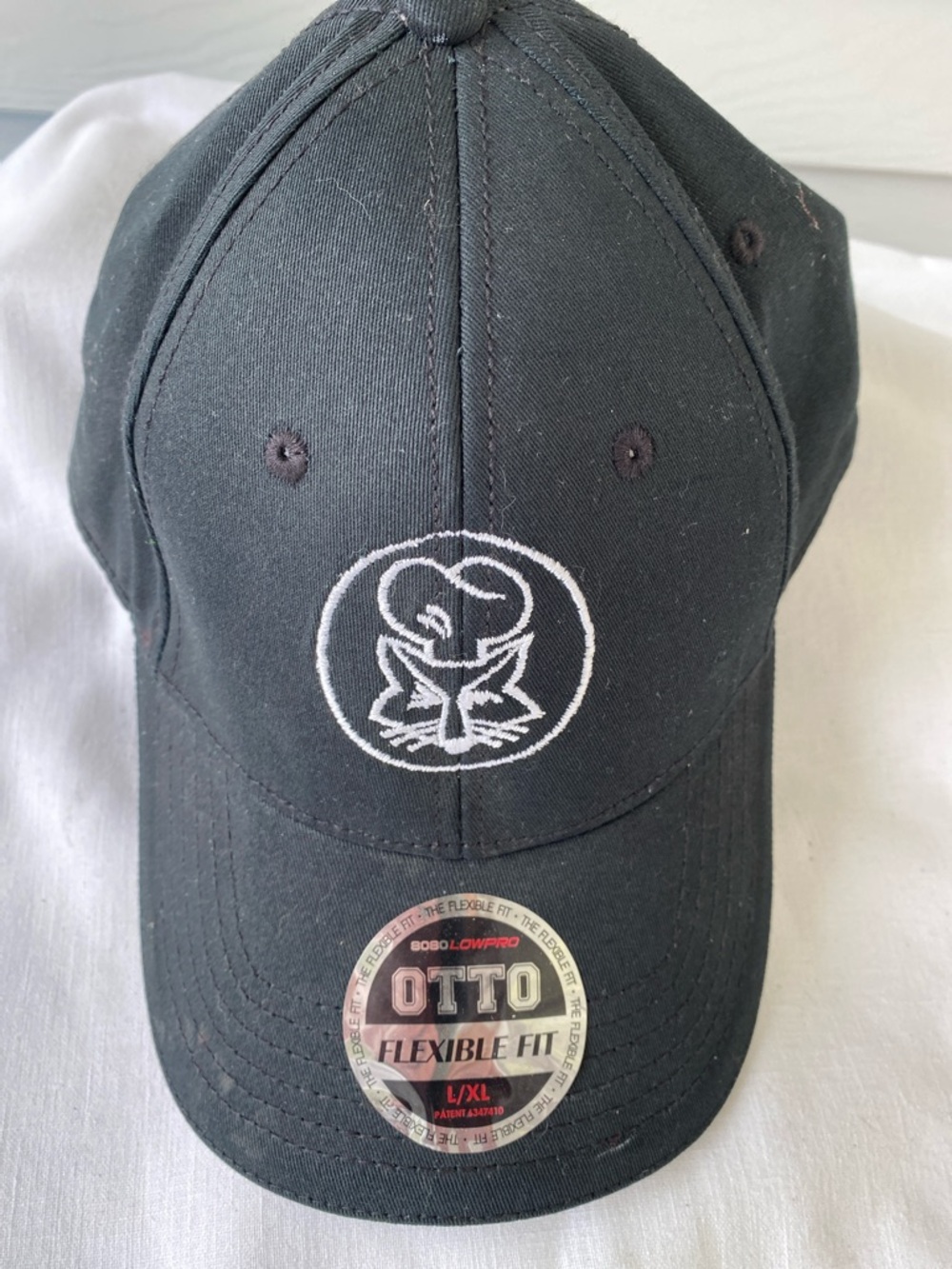 OTTOFox Flexible Fit Cap Size L/XL NWOT
